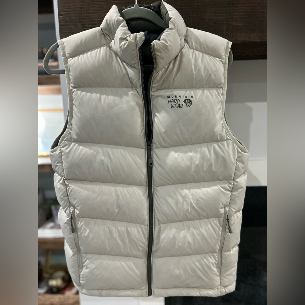 Mountain Hardwear Light Gray Puffer Vest